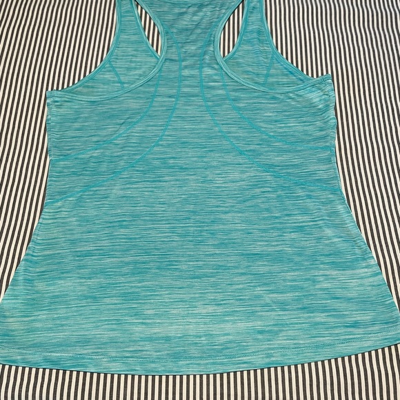 Reebok-Athletic racerback tank, Size L - Picture 6 of 6